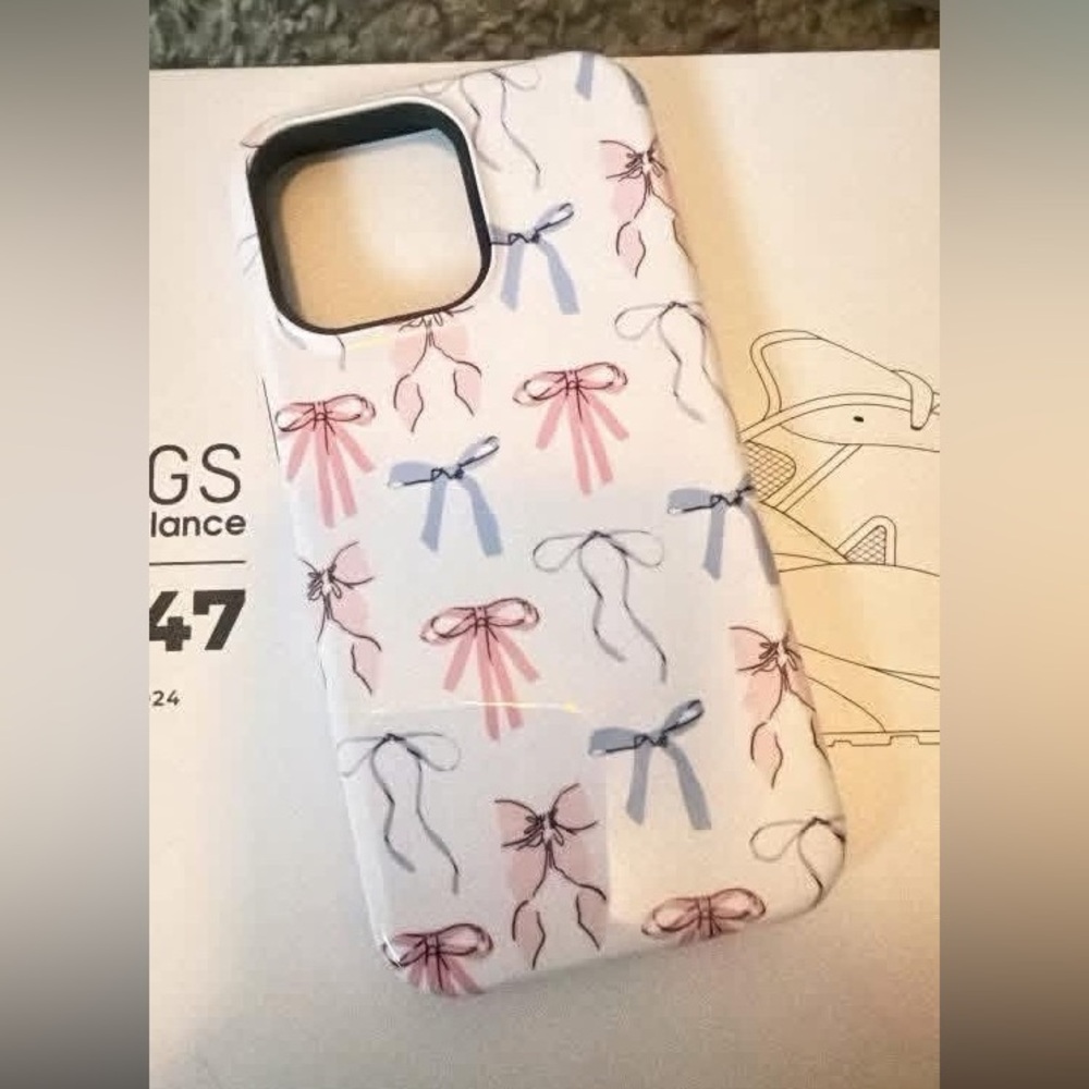 Bow Pattern Phone Case